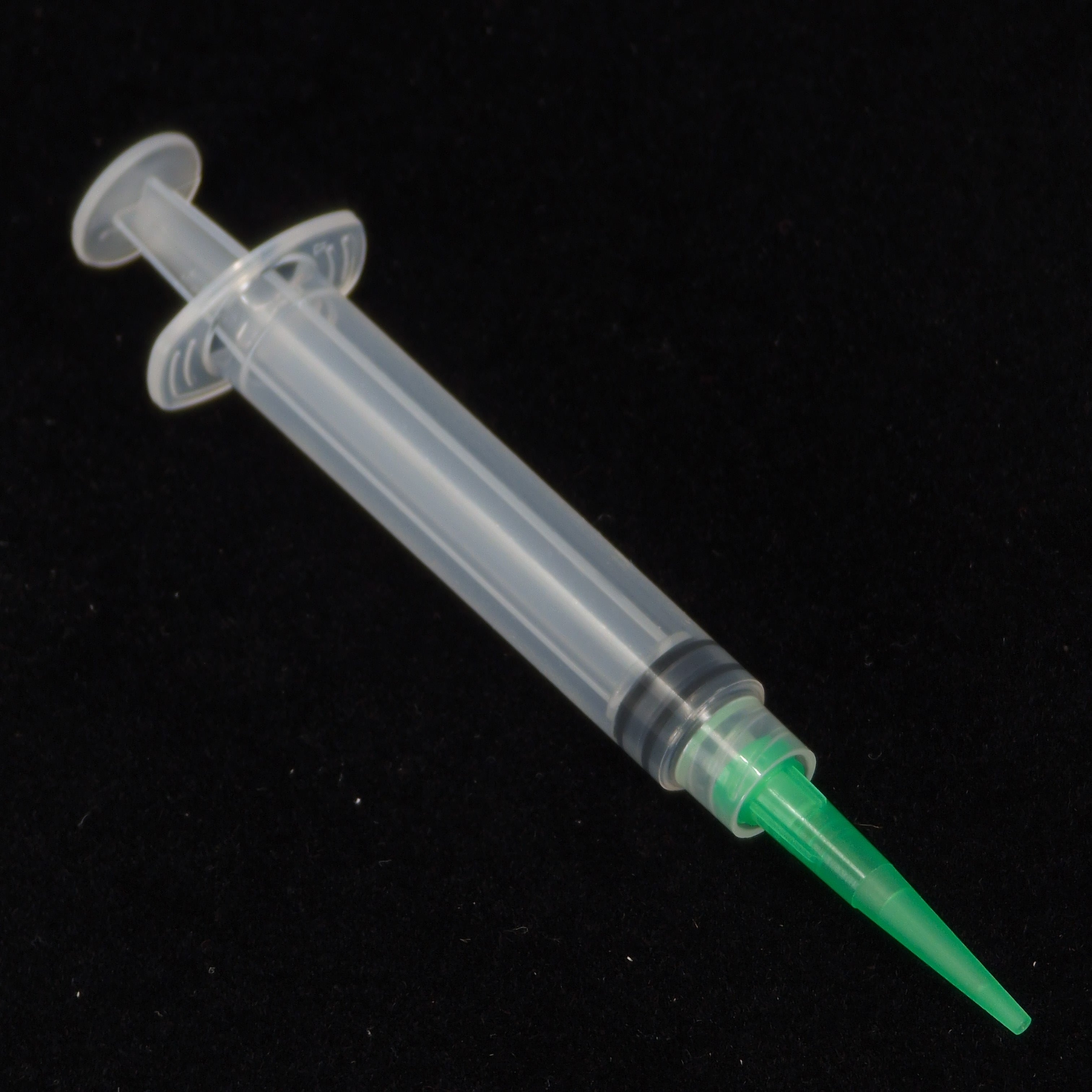 Empty Syringe and Dispensing Tip Kit